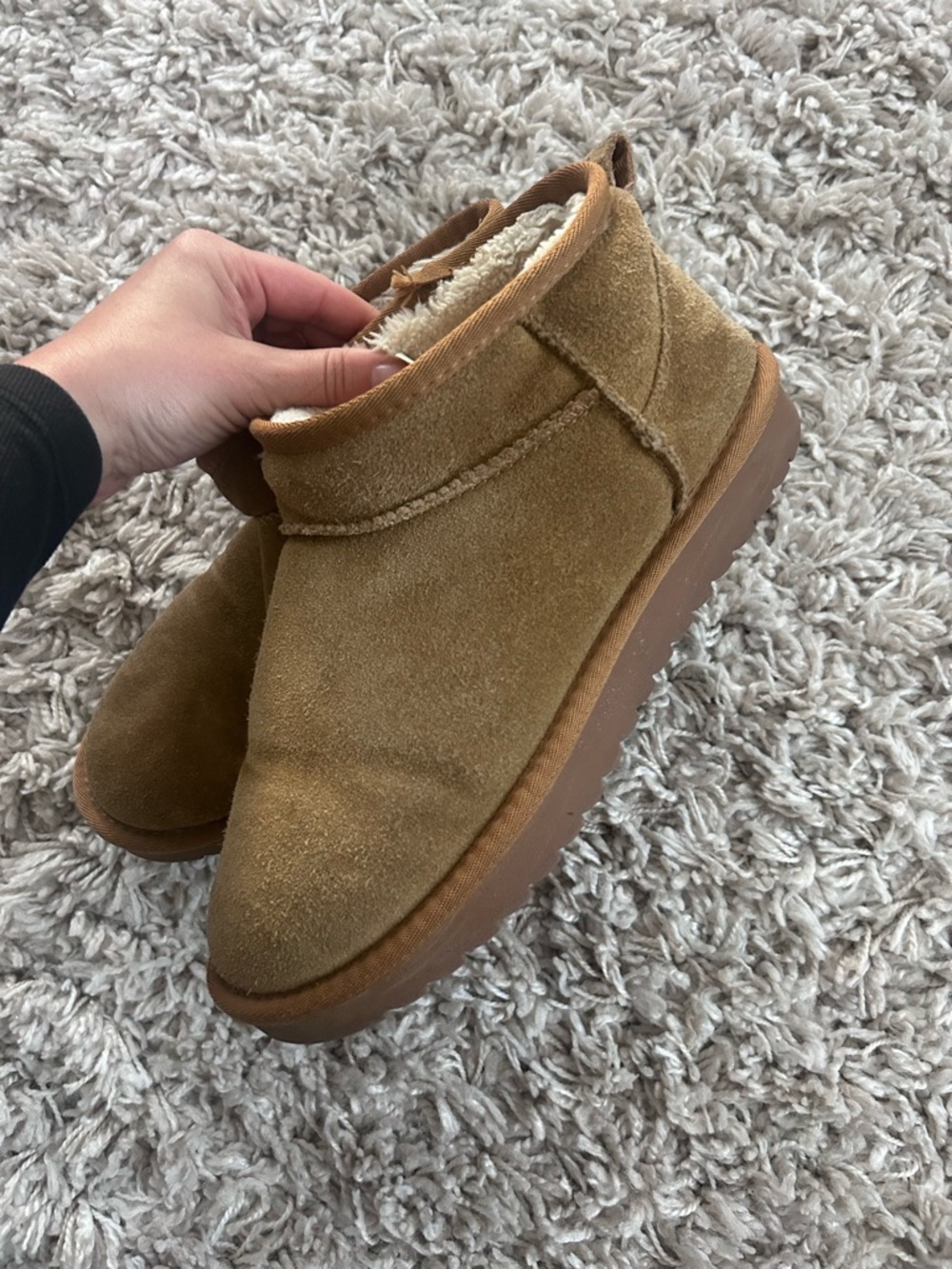 CUSHIONAIRE Pull On Cozy Faux Fur Boots Womens Shoes Comfortable Memory Foam - Picture 5 of 8